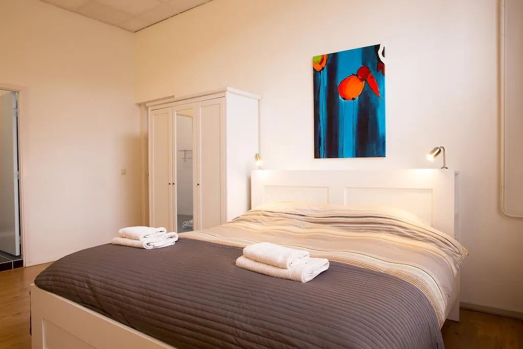 Amsterdam House Of Arts & Crafts Bed and Breakfast 0*,  Holland