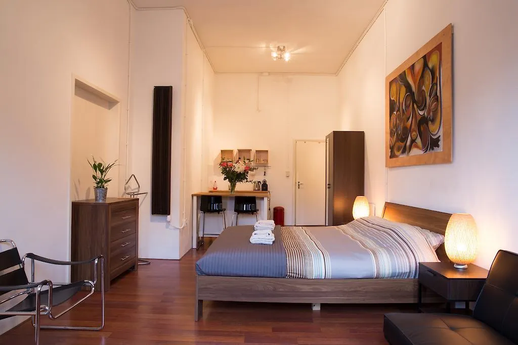 Frühstückspension Bed and Breakfast Amsterdam House Of Arts & Crafts