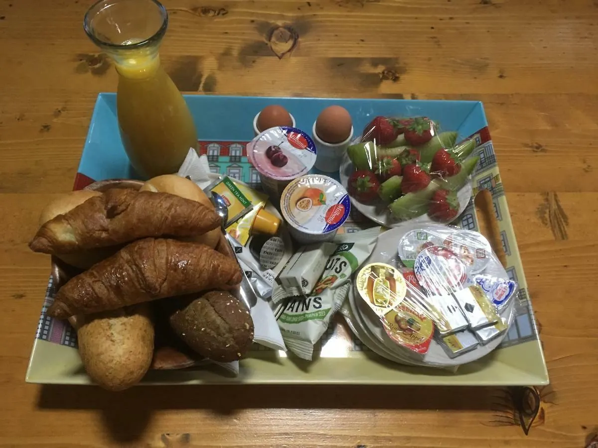 Amsterdam House Of Arts & Crafts Bed and Breakfast